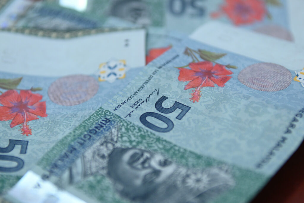 Raya Money Management: How to turn your finances from ‘merah’ to ‘meriah’ 