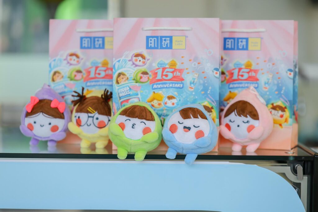 Each baby hero represents a unique type of Hyaluronic Acid to showcase Hada Labo’s iconic legacy of hydration 2