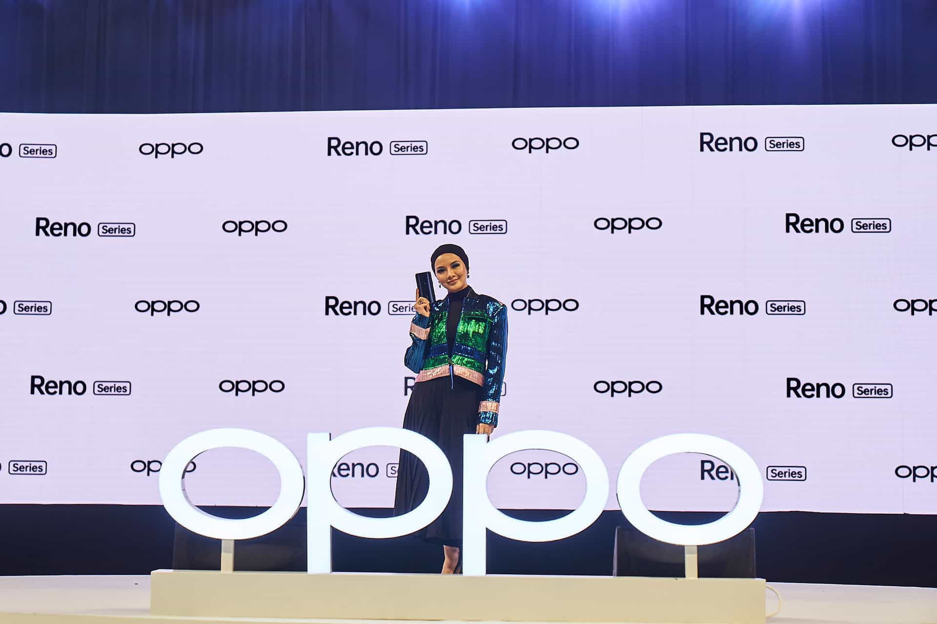 Read more about the article Siri OPPO Reno Dilancarkan di Malaysia di Tengah-tengah Kemeriahan dan Glamor