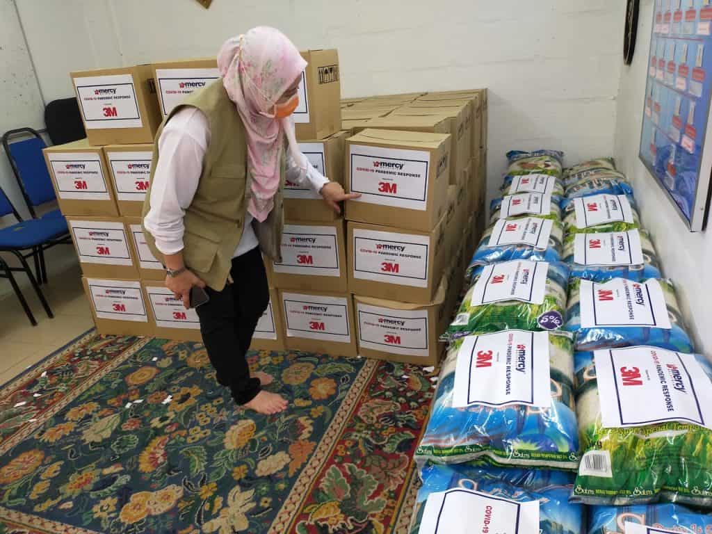 Mercy Malaysia Partners With 3M Malaysia To Provide Food Aid To Vulnerable Communities In Light Of The COVID-19 Pandemic