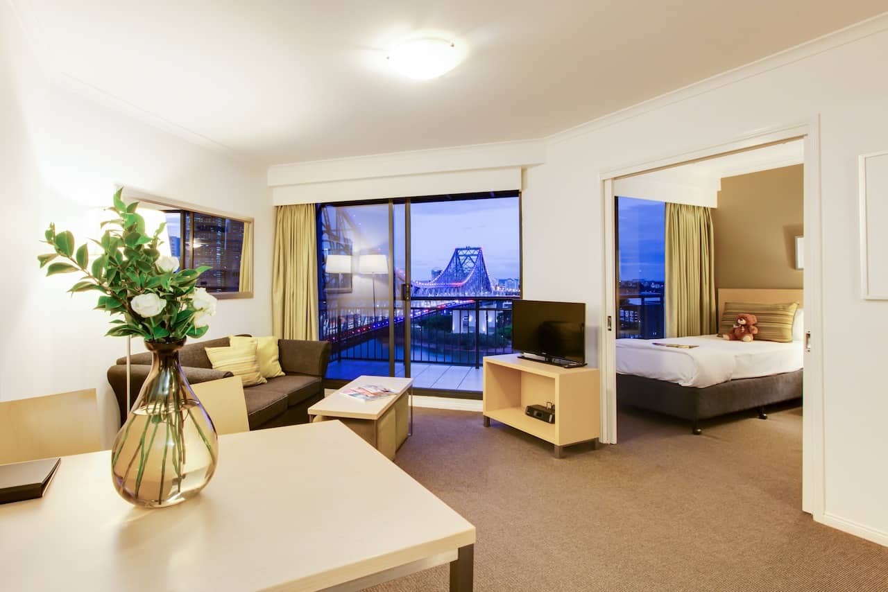 Oakwood Hotel & Apartments Brisbane, 2 bedroom premier (2) | RAMARAMA