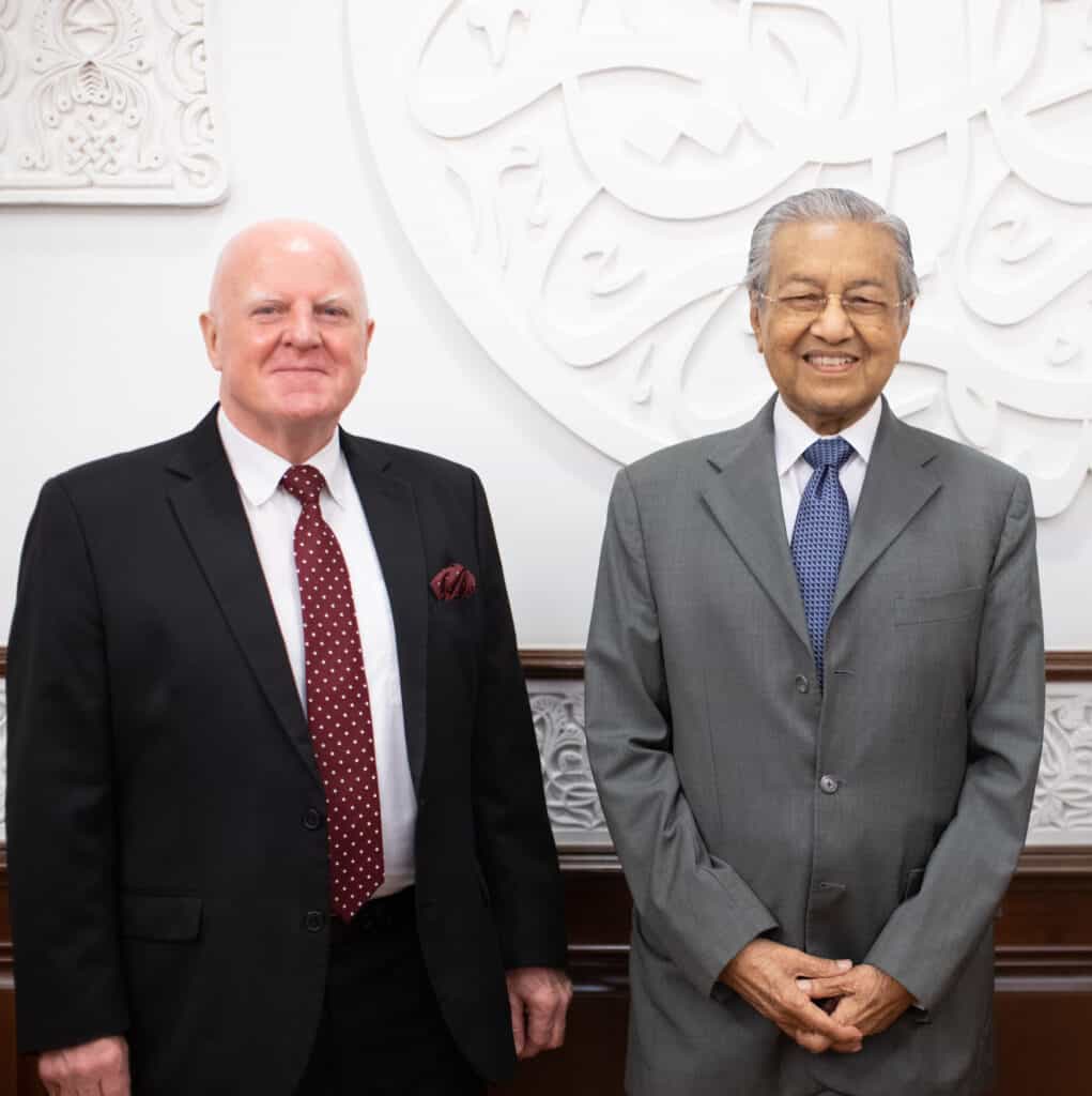 Alister Bartholomew, Regional Director Beaconhouse Southeast Asia together with Tun Dr Mahathir