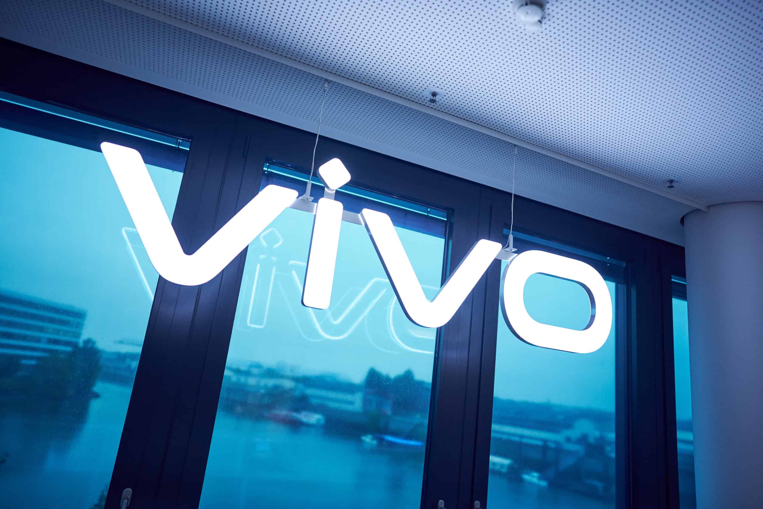 You are currently viewing vivo Expands European Presence with Official Entry into Romanian and Czech Markets