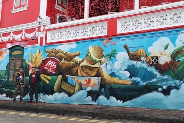 Mural Marrybrown Menghidupkan Suasana ‘Red House’ Di Jalan Tan Hiok Nee
