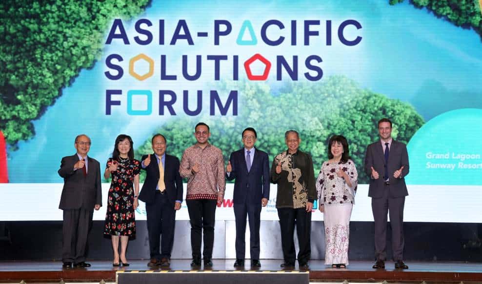 Sunway City Kuala Lumpur, 7 November 2023 – The United Nations Sustainable Development Solutions Network (UN-SDSN) Asia headquarters, Sunway Group, and the Jeffrey Cheah Foundation, collaborated to hold the Asia-Pacific Solutions Forum (APSF) 2023. The APSF was inaugurated by Sunway Group Founder and Chairman Tan Sri Dato’ Seri Sir Jeffrey Cheah KBE AO, in the presence of Deputy Minister of Finance II Steven Sim, and United Nations Sustainable Development Solutions Network President Professor Jeffrey D. Sachs. The forum showcased six finalists from the Asia-Pacific region addressing Sustainable Development Goals (SDG)-related challenges in their respective countries that can be replicated in other parts of the region. While the shortlisted solutions come from Indonesia, Philippines, Thailand and Malaysia, submissions were also received from Japan, South Korea, India, and Kazakhstan. At the officiating ceremony, Tan Sri Dato' Seri Sir Jeffrey Cheah, also chair of UN-SDSN, Malaysia chapter, said, “Our focus with this event is to foster meaningful collaborations across international borders, transcending politics, and narrow interests, in the interest of humanity. I am convinced that this model of collaboration will help us build a more progressive, inclusive, and sustainable future for the region and the world.” Sunway and UN-SDSN are playing an active part in driving the public narrative towards solutions implementation at scale. This long-term partnership gathers multi-sectoral stakeholders to deliberate cutting-edge transformations for the SDGs to strengthened collaborative opportunities among local implementers. SDSN Vice President for Asia and Head of the Kuala Lumpur office Professor Woo Wing Thye in his opening address said, “Solution-providers often struggle with having an avenue to showcase their impact. Having more interfaces between government, the private sector and these sustainability solution-builders will enable quicker technology adoption at scale.” At the APSF, featured solution providers shared their challenges and key takeaways from their initiatives together with high-level experts from academia, civil society, and government. The selected solutions range from the development of portable mini-hydro power plants to the development of a net zero emissions roadmap and tools for sustainable logistics and parcel delivery services. Solutions cover a wide array of fields and disciplines to address challenges on local, national, and regional levels. The following are the shortlisted solutions presented: • Advancing Client-centred Care and Expanding Sustainable Services for TB (SDSN Philippines) • Net Zero Emissions Roadmap and Tools for Driving Sustainable Postal and Logistics Service Providers (SDSN Thailand) • PARCIS (Portable Archimedes screw): Portable Mini-Hydro Power Plant as an Accelerator of Transition and Decentralization of Clean and Renewable Energy in Supporting the Realisation of Local Energy Resilience (SDSN Indonesia) • Community-led Central Kitchen Model for Feeding School Children (SDSN Philippines) • An Automated Waste Conversion Process to Protein & Oil using Black Soldier Fly Larvae (SDSN Malaysia) • Mangrove Reforestation: Restoring Ecosystem and Empowering Communities for a Sustainable Future (SDSN Southeast Asia) The APSF brings into focus both challenges and key enablers for sustainable development in the Asia-Pacific region. The forum comes at a critical juncture at the midpoint of the agenda 2030 for Sustainable Development as findings by the United Nations Economic and Social Commission for Asia and the Pacific (ESCAP) show that the Asia-Pacific region is not on track to achieve any of its 17 SDGs by 2030, especially since progress has been hampered by the COVID-19 pandemic. As part of Sunway Group’s continued commitment to nation-building and advancing the United Nations Sustainable Development Goals, it has pledged US$20 million to the United Nations through the Jeffrey Cheah Foundation. This fund has since financed the development of the Jeffrey Sachs Center for Sustainable Development at Sunway University, as well as the establishment of the Asia headquarters of the United Nations Sustainable Development Solutions Network (UN-SDSN) in Sunway City Kuala Lumpur. Today, the UN-SDSN’s Asia headquarters in Sunway City Kuala Lumpur continues to coordinate worldwide sustainability initiatives with its global counterparts in New York City and Paris.