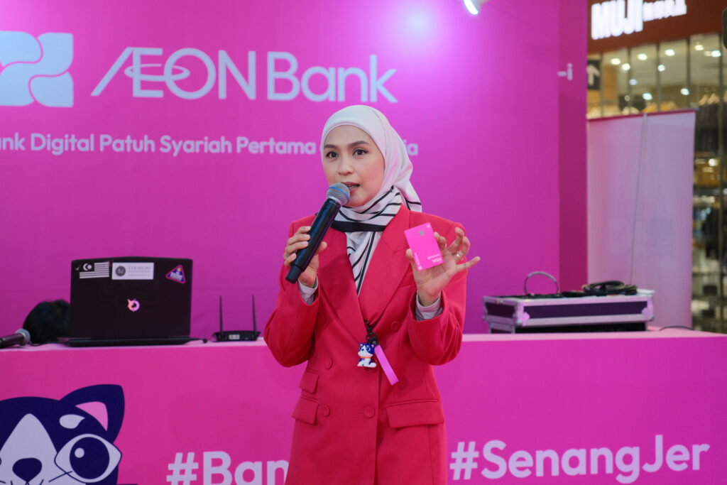 AEON Bank Santuni Ribuan Rakyat Johor Menerusi Program Jelajah di AEON Mall Tebrau City 