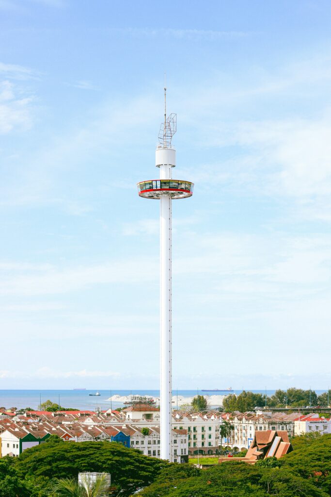 Kenali Puncak Tertinggi di Malaysia Merdeka Ini