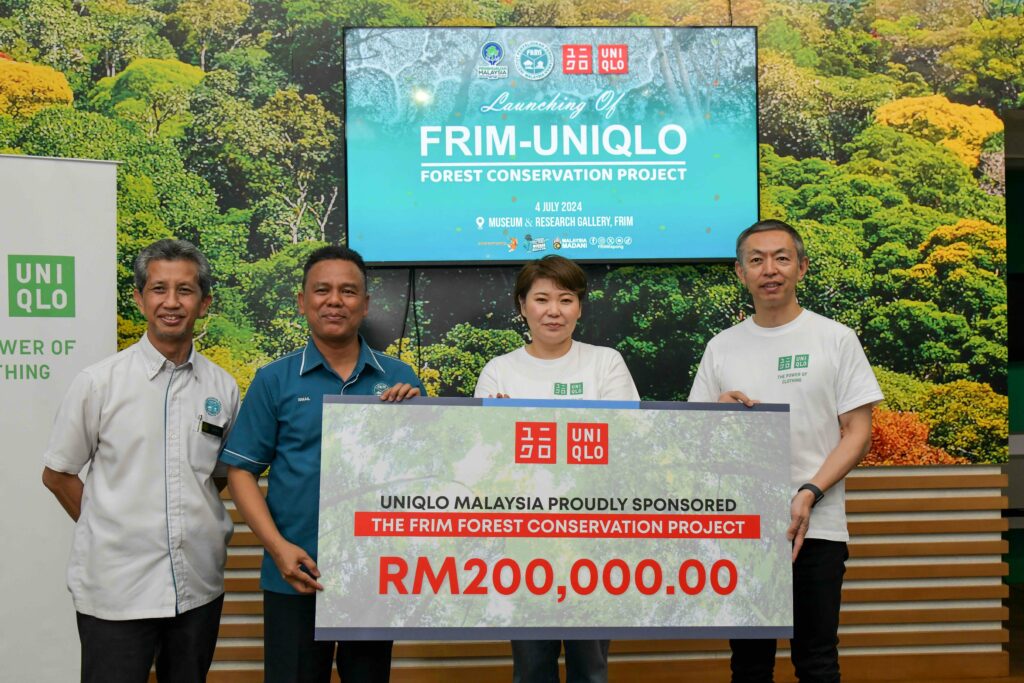 UNIQLO Contributes RM200,000 to FRIMfor Local Forest Conservation Efforts