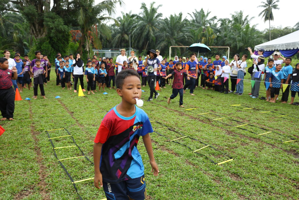 OXY Mengukuhkan Komitmen Terhadap Tahap Pendidikan Yang Baik Melalui Kempen “Sending Love & Care To Children”, Menyokong Lebih 600 Murid Orang Asli