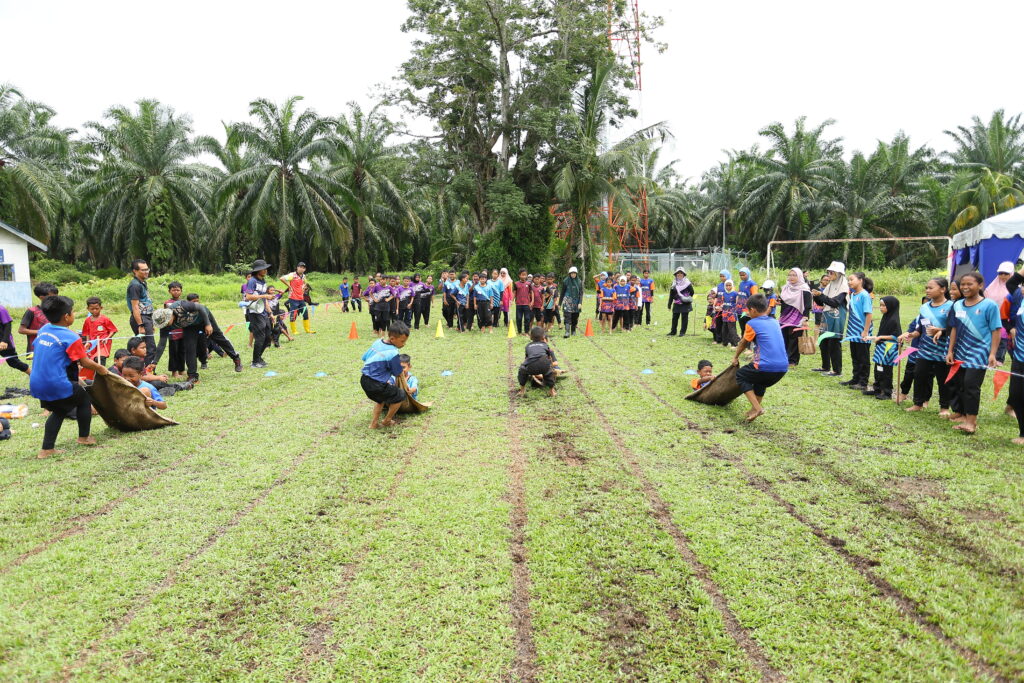 OXY Mengukuhkan Komitmen Terhadap Tahap Pendidikan Yang Baik Melalui Kempen “Sending Love & Care To Children”, Menyokong Lebih 600 Murid Orang Asli