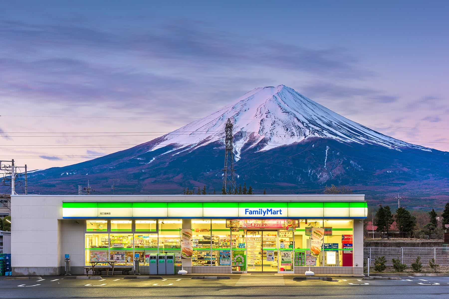 Malaysian Tourists Flock To Convenience Stores During Their Japanese Adventures