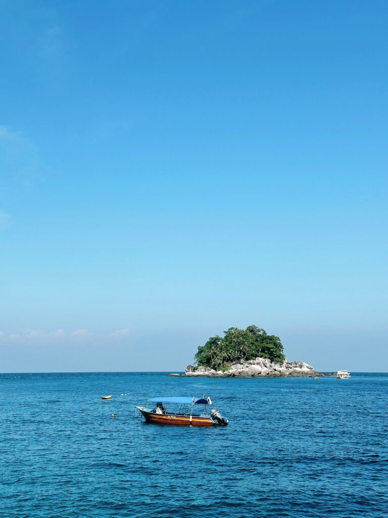 Agoda Kongsikan Destinasi Pantai Paling Popular Sebelum Tibanya Musim Tengkujuh